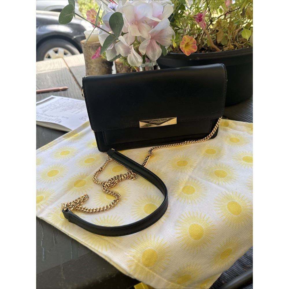 Vtg Michael Kors Blk Leather CB Purse/ Clouch Gold Chain&Snap Close,5 Pouch/Card